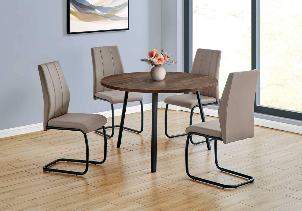 Round Dining Room Table with Brown Reclaimed Wood and Black Metal O335