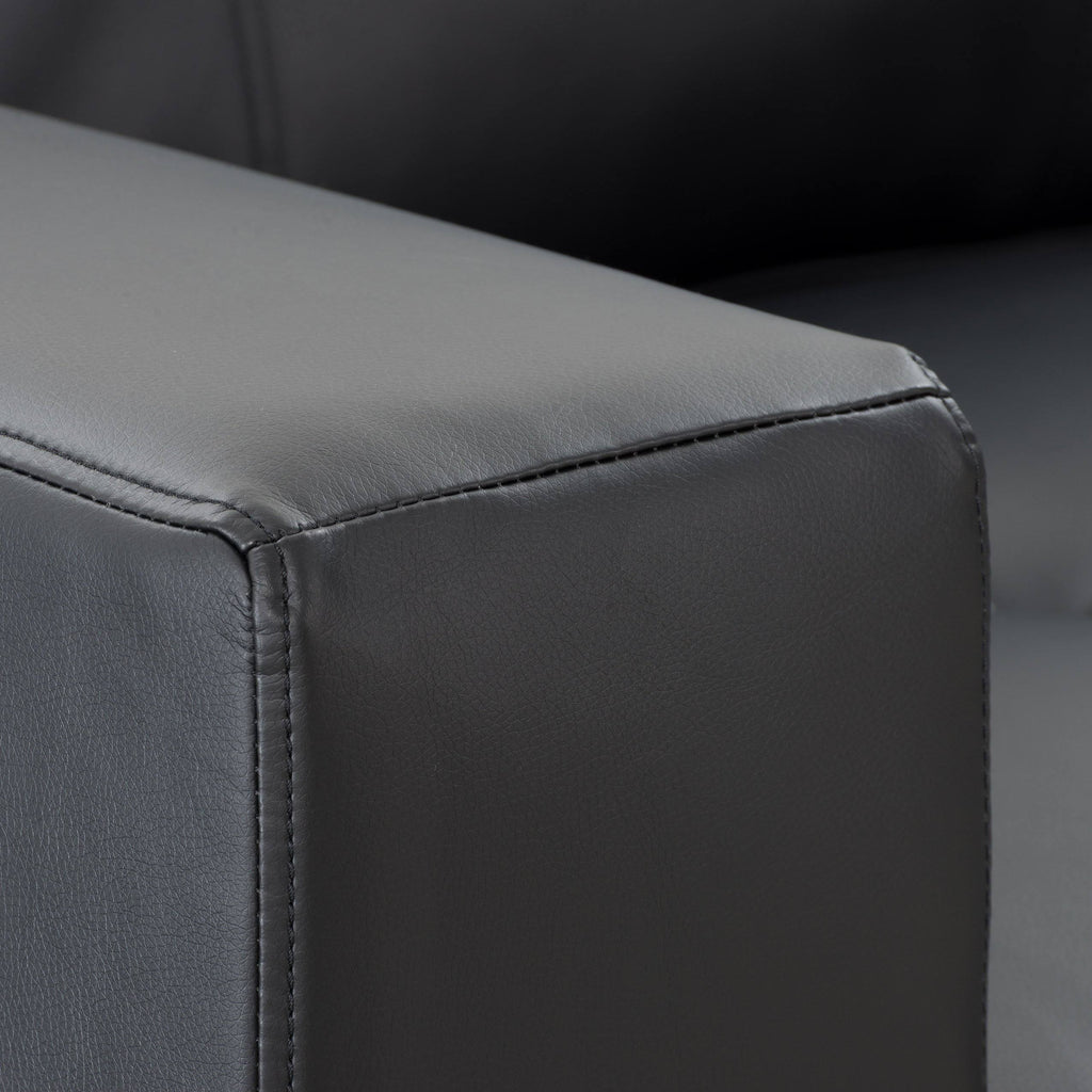 Tufted Bonded Leather Club Chair W38616