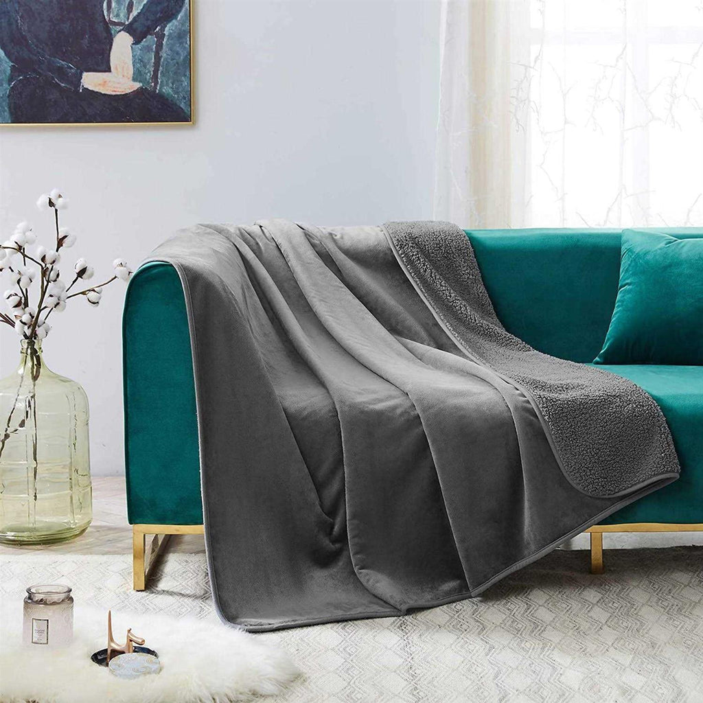 Grey Sherpa Waterproof Leakproof Dog Blanket I874761