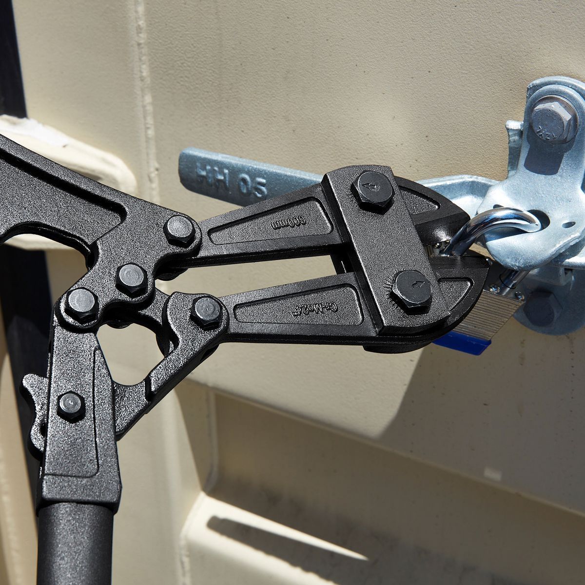 24 in. Compound Bolt Cutter N667685