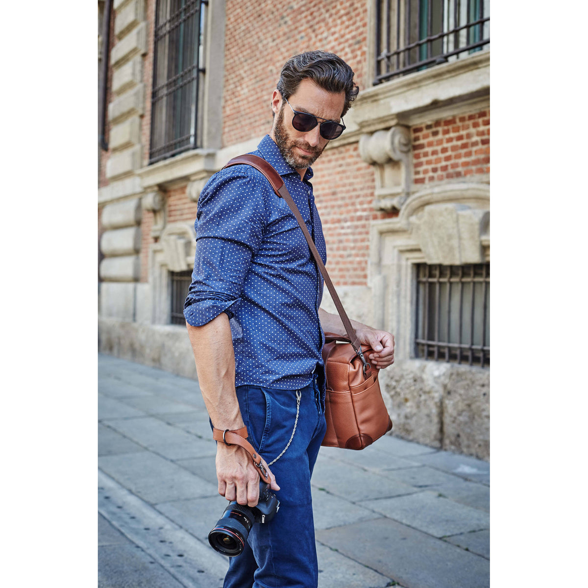 Grained Black Leather Camera Wrist Strap D5370