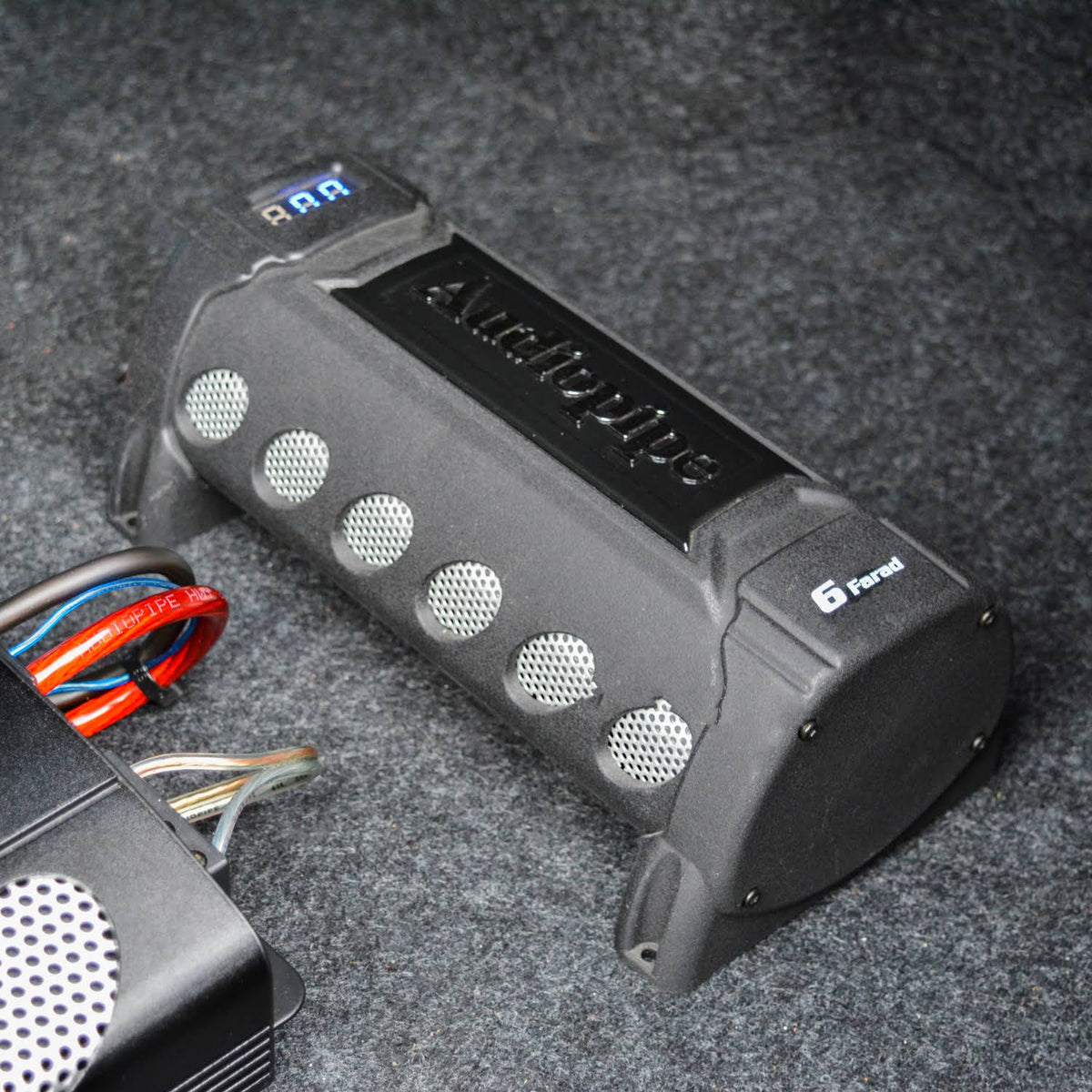 Black 6 Farad Capacitor with Digital Display P2092