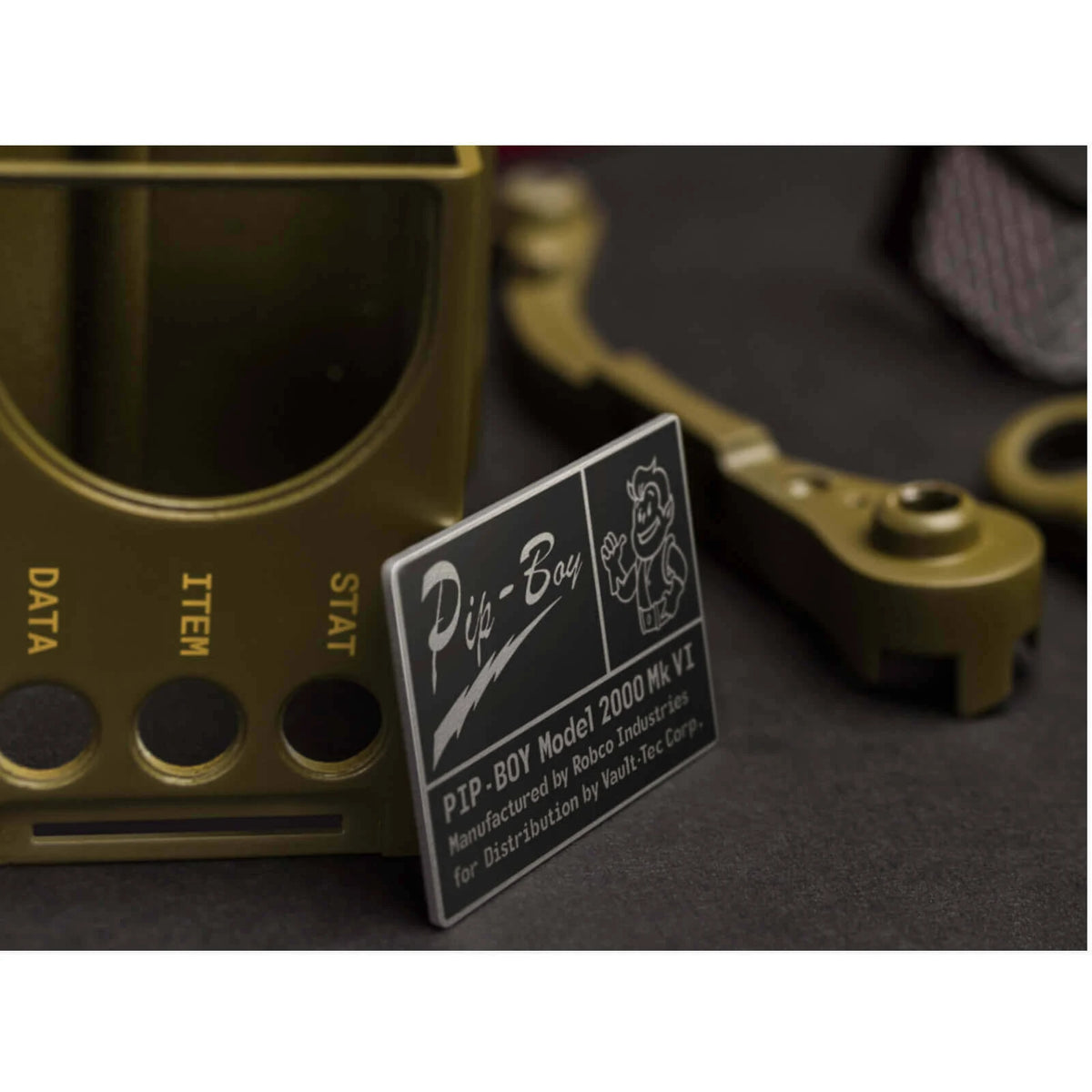 Pip-Boy 2000 Mk VI Construction Kit M83133