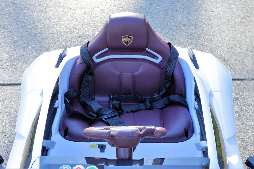 White 12V Kids Ride on Car with Remote P152