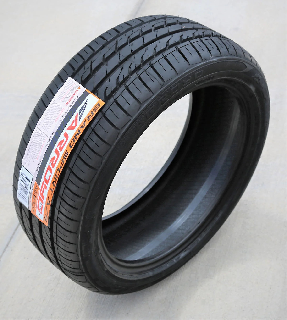 235/40R19 96 W All-Season E605