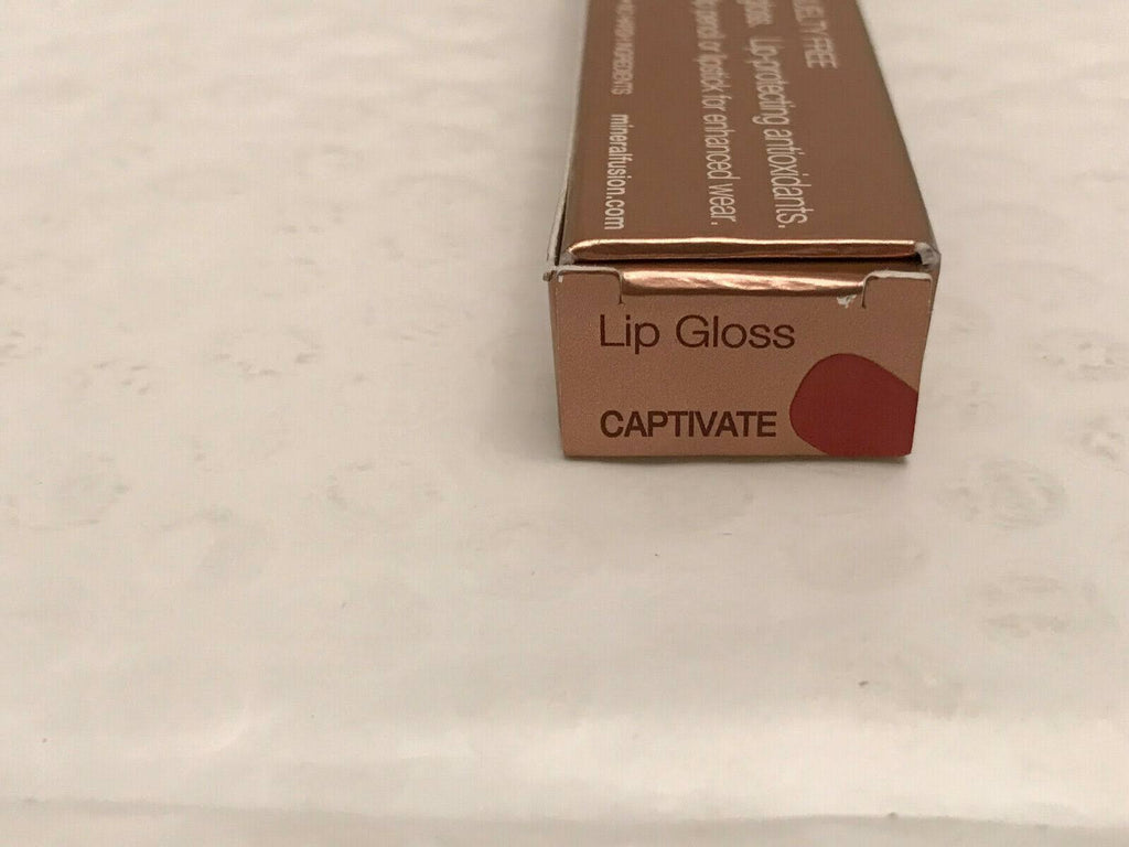 Captivate Lip Gloss D474