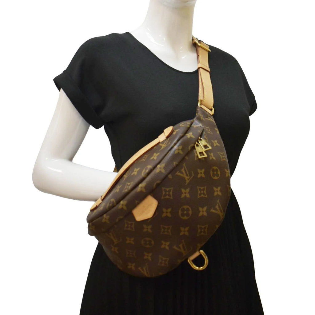 Pre-owned Monogram Canvas Bumbag L538709